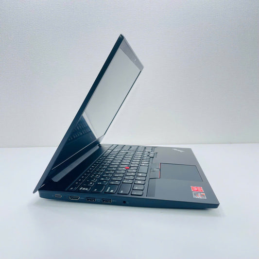 ThinkPad E585 15.6'' HD RYZEN 3 2200U ram 8gb ssd 256gb