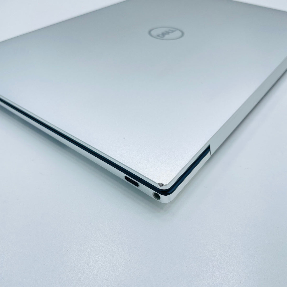 Dell XPS 13 9310 màn 4K cảm ứng i7 11th Ram 16GB SSD 512GB