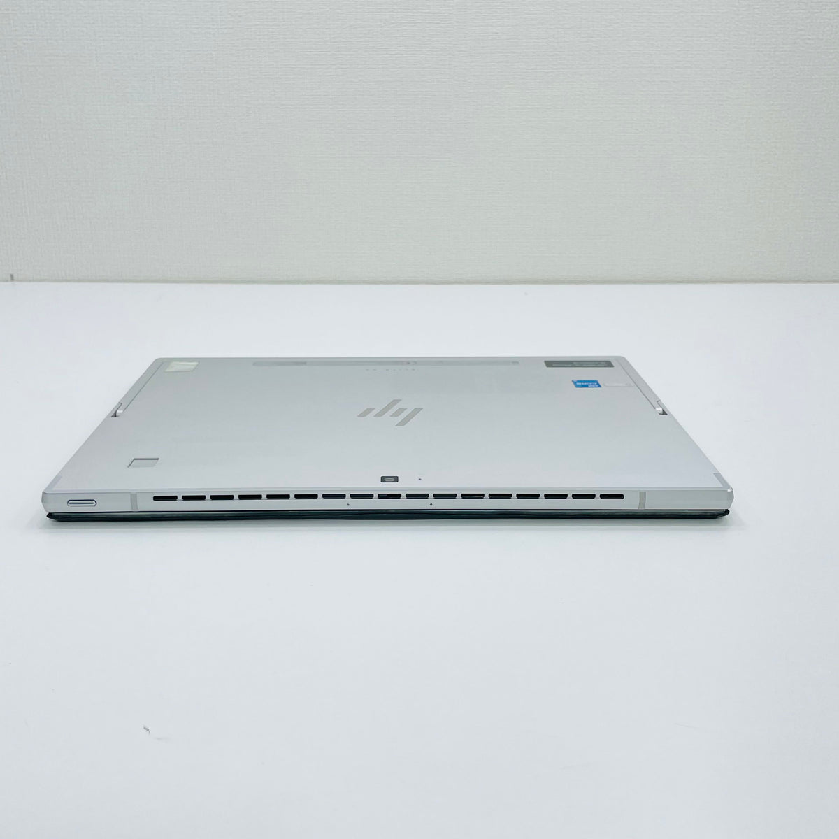 HP Elite X2 G8 LTE 13" 3K cảm ứng i5 11th Ram 8GB SSD 256GB , kèm bút cảm ứng