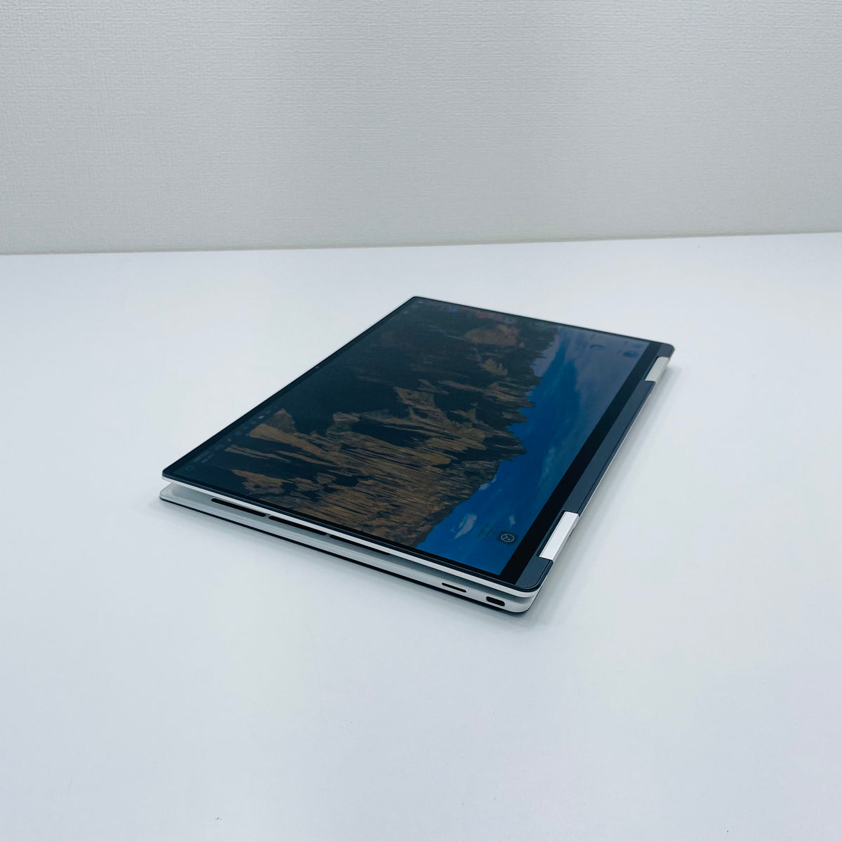 Dell XPS 7390 2in1 cảm ứng gập xoay i5 10th Ram 8GB SSD 256GB