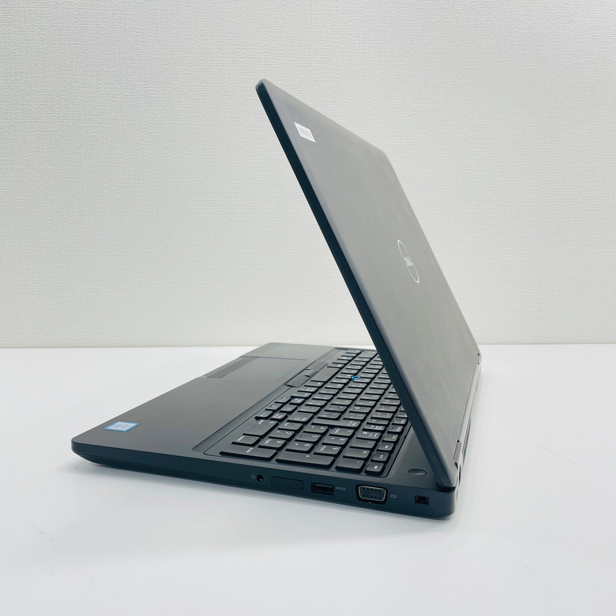 Dell latitude 5580 15.6" FHD i7 7820HQ Ram 16GB SSD 512GB Card rời NVIDIA 940 2GB