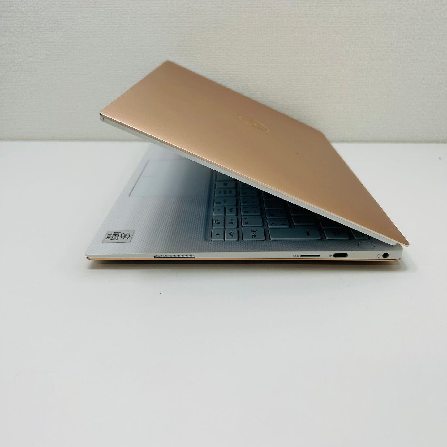 Dell XPS 7390