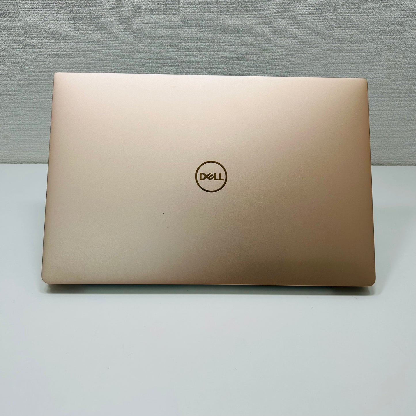 Dell XPS 7390